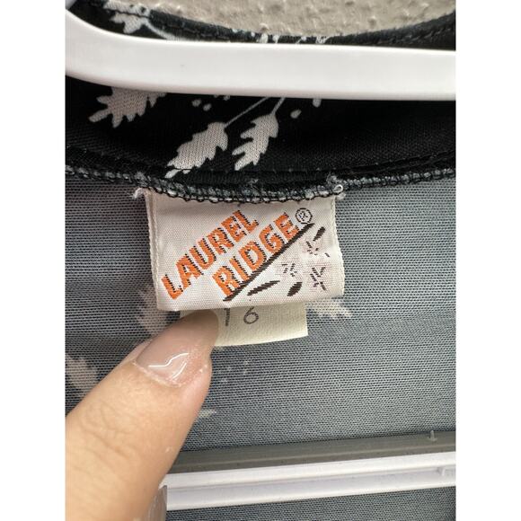 Womens Laurel Ridge Shirt Size 16 Black and White Floral 3/4 Sleeve Button Up - Picture 5 of 11